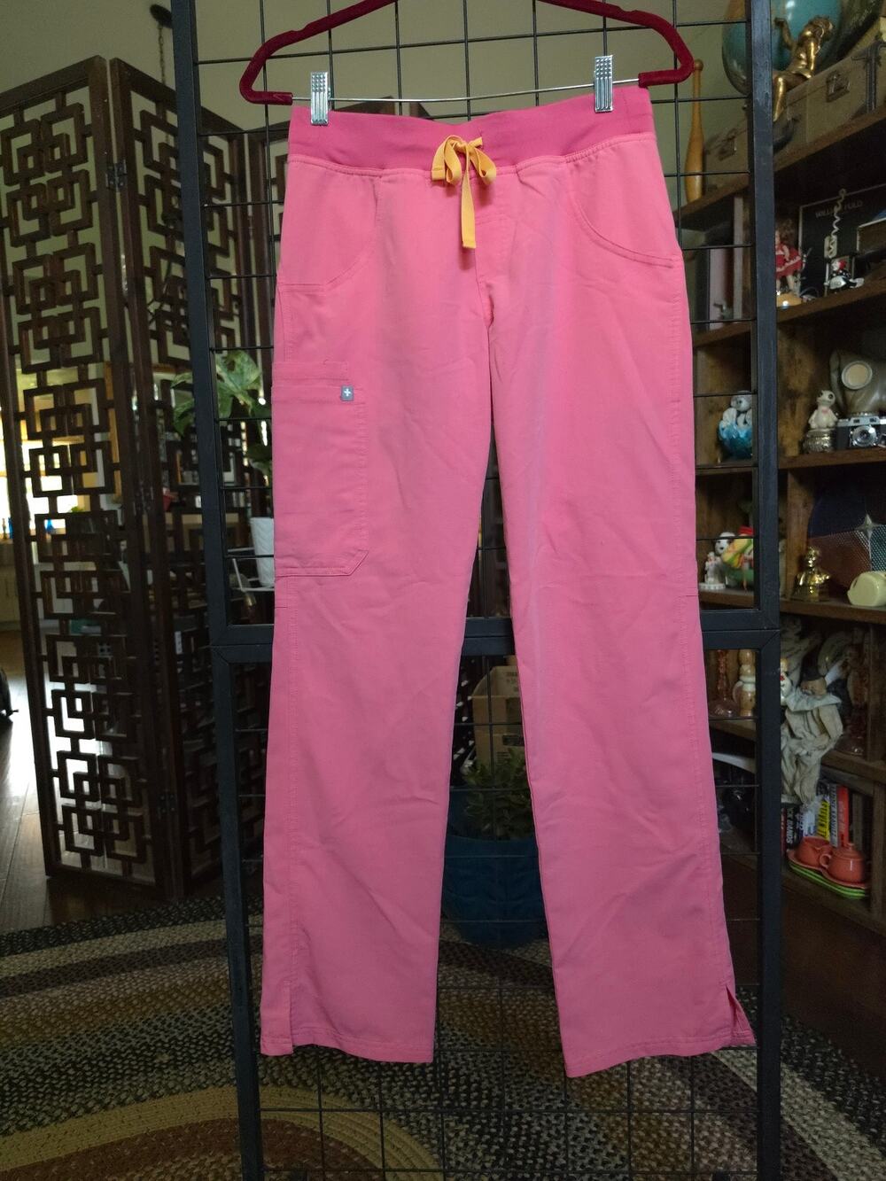 FIGS Neon Pink Kade Cargo Scrub Pants with Yellow Drawstring (Size XS)